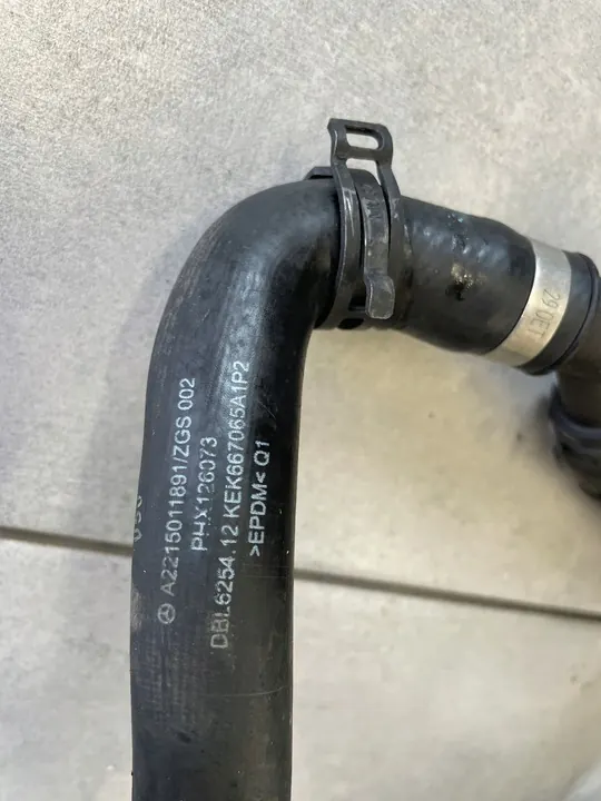 Vesipumpun Letku Mercedes W216 W221 4.7 V8 Biturbo image 3