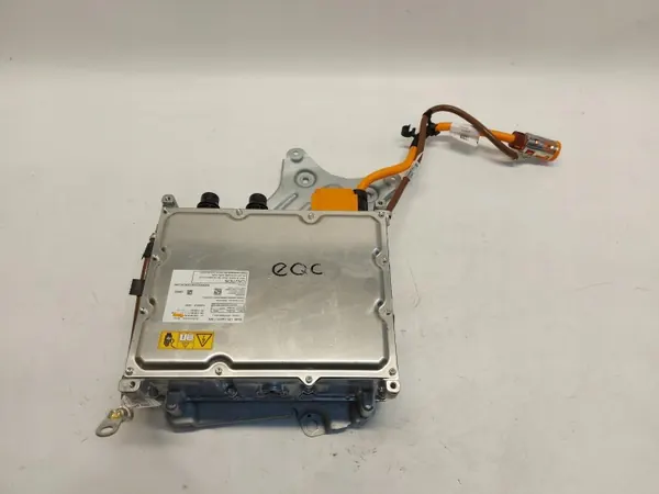 Mercedes EQC 400 Accu Controller OEM A0009006520 image 2