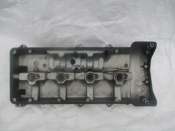 MERCEDES W202 W210 W203 2.2 CDI Tampa de Válvulas image 4