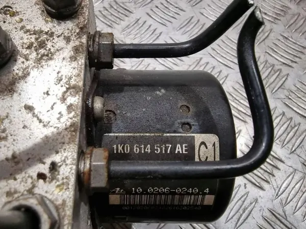 Contrôleur pompe ABS 1K0614517AE pour VW Touran 1.9L image 4