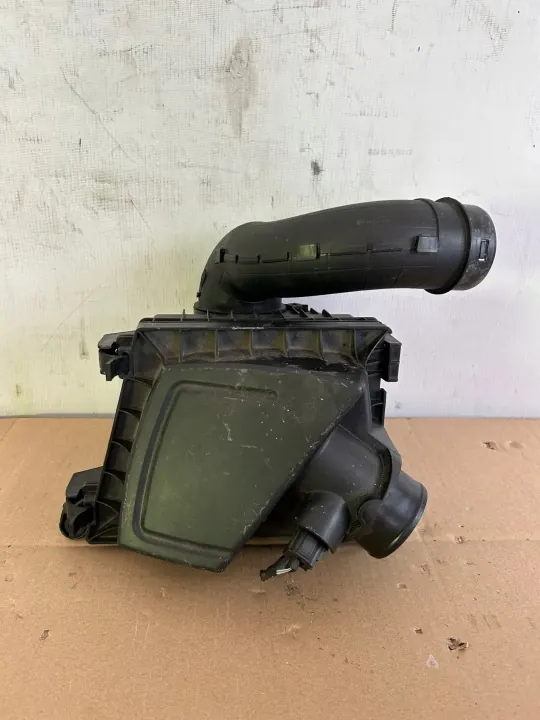 Ford Luftfilterhus OEM H1B1-9600-AD Begagnad image 2
