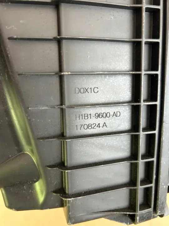 Ford Luftfilterhus OEM H1B1-9600-AD Begagnad image 4