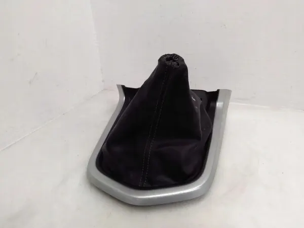 Käytetty Nissan OE vaihteenvalitsimen nuppi OEM 969354KJ1A image 3