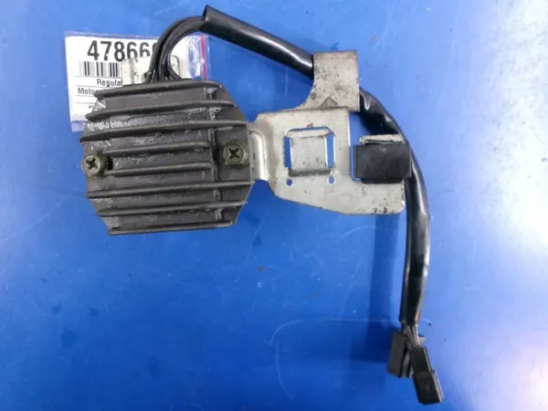 Régulateur de tension OEM 01 pour Suzuki GS500 image 2