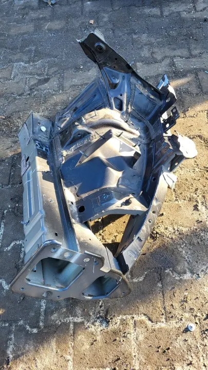 OEM CHRYSLER PACIFICA II 2016-25 etu neljännespaneeli image 2