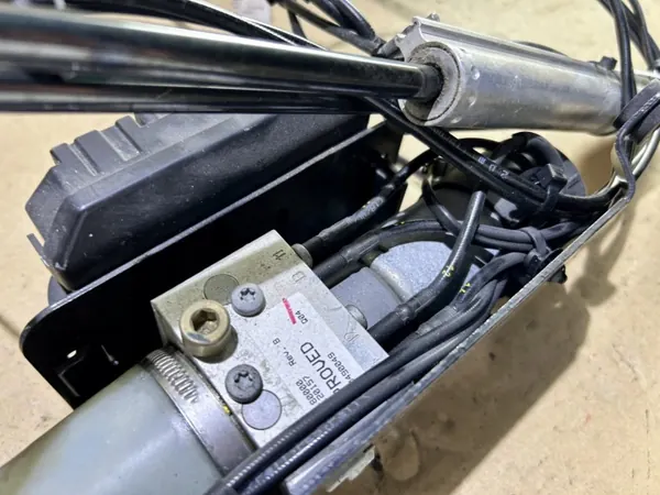 Dakactuatorpomp OEM 22762629 voor Chevrolet Camaro SS image 9