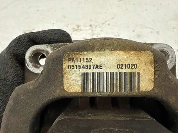Support de boîte Dodge Durango III OEM 05154807AE image 3