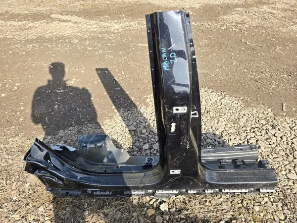 Porsche Macan 95B Pilar de Umbral Derecho OEM Usado image 2