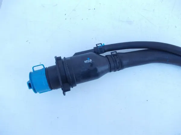 Tuyau de Remplissage AdBlue OEM 172B04825R Renault Master III image 3