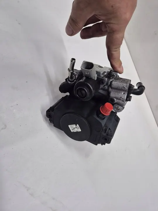 Brandstofpomp Mercedes 2.2 CDI A6510700701 image 5