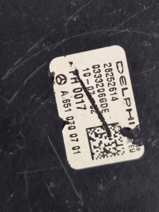 Brandstofpomp Mercedes 2.2 CDI A6510700701 image 7