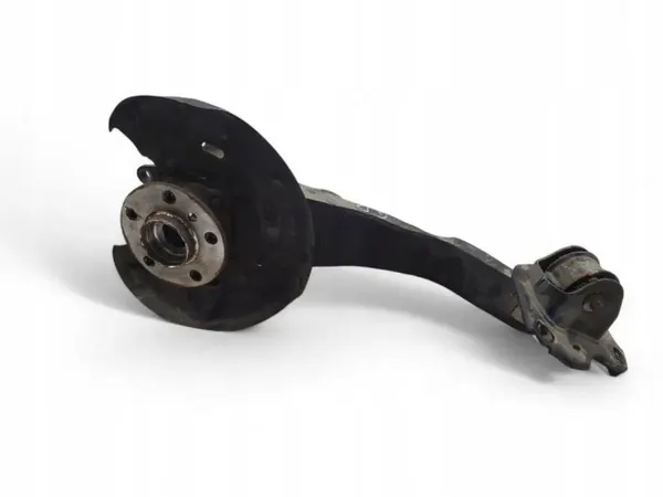 OEM 6851580 Taka-Oikea Pyörännavat BMW 2 Gran Tourer image 2
