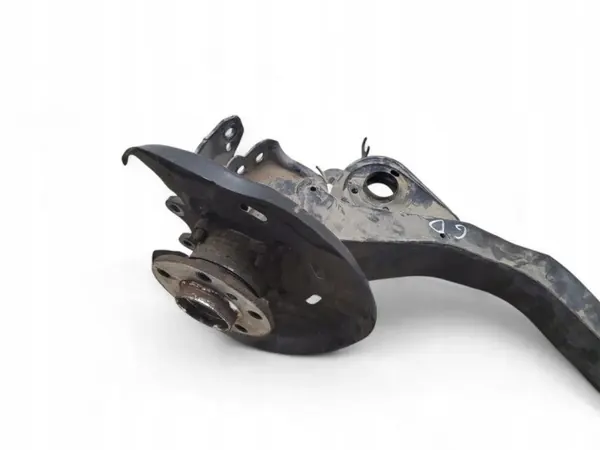 OEM 6851580 Taka-Oikea Pyörännavat BMW 2 Gran Tourer image 7