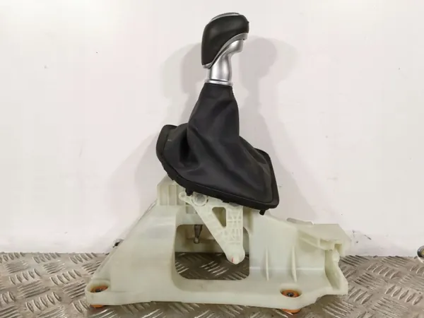 Hyundai Tucson växelspak OEM FBZ6986 - Begagnad image 2