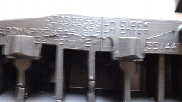 Junta de para-lama esquerda Maserati GranTurismo M189 OEM image 5