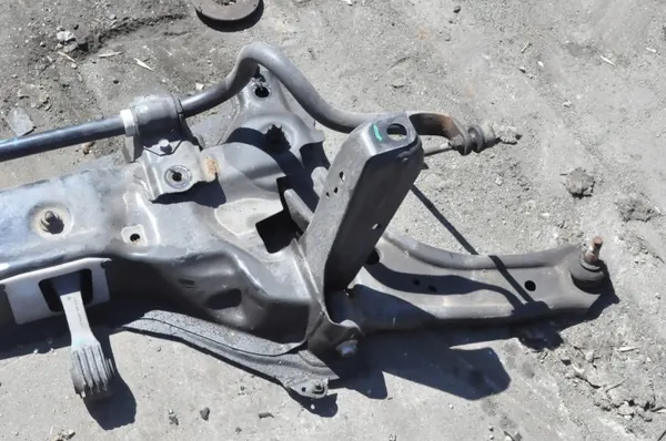 Suzuki OE voorophanging link OEM 382066 image 6