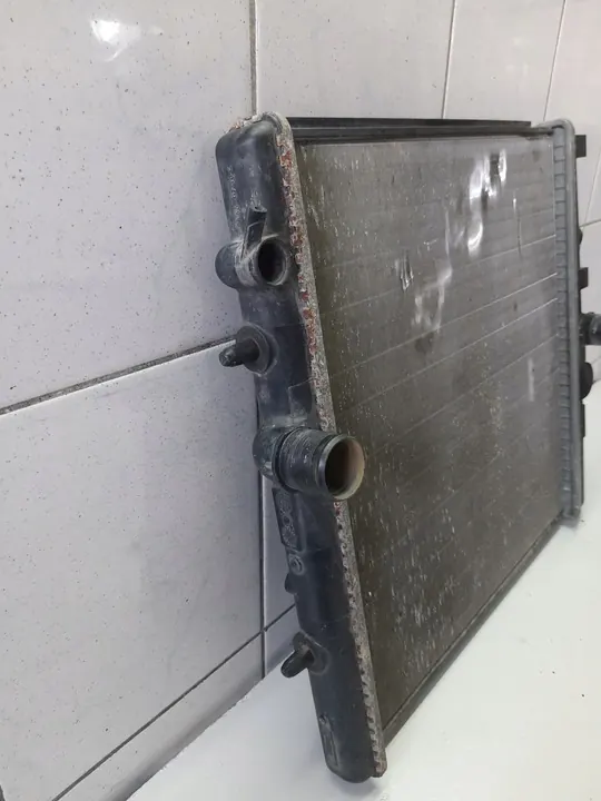 Peugeot Waterkoeler 206 1.1 OE 9647511480 image 3