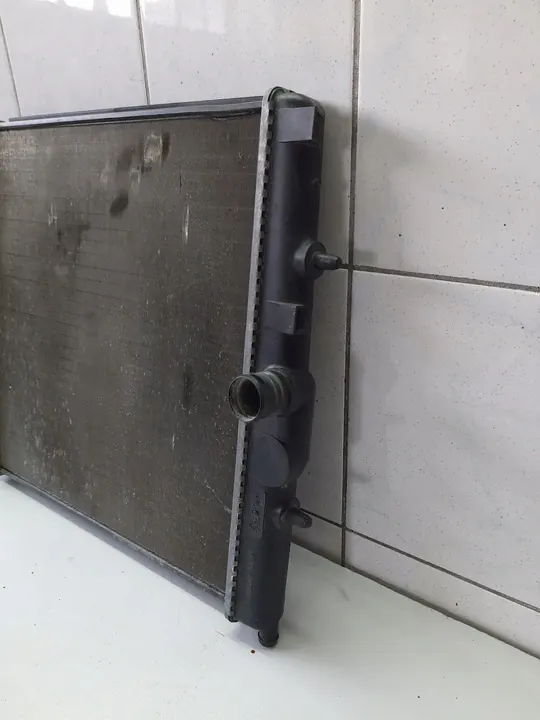 Peugeot Waterkoeler 206 1.1 OE 9647511480 image 4