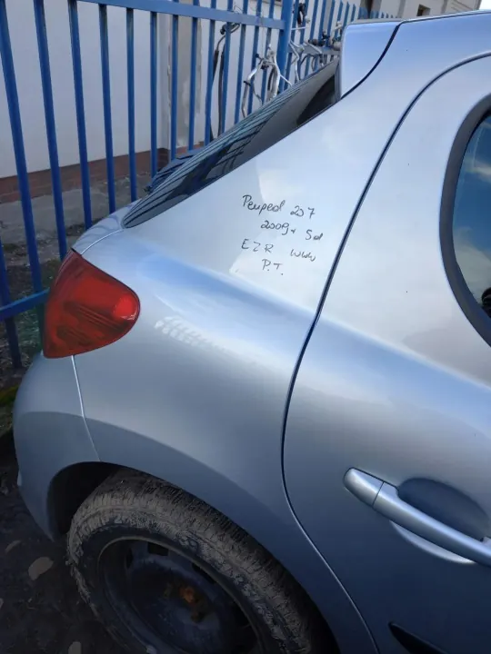 OEM dm,uty Kulmapaneeli Vasen/Oikea Taka Peugeot 207 image 2