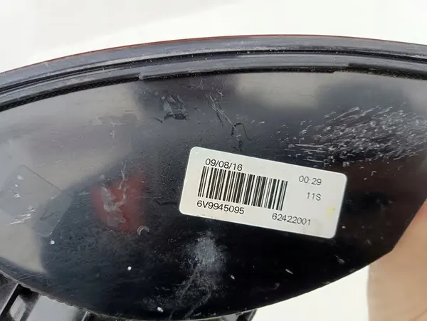 Skoda Enyaq IV Luz Trasera Derecha LED 5LG945308C image 5