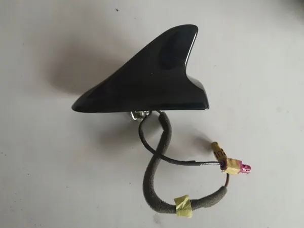 Haai Vin Antenne OEM 92237379 voor Chevrolet Camaro image 2