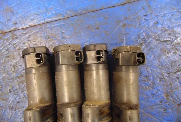 RENAULT LAGUNA II 1.8 16V Bobina de ignição 7700107177 image 2