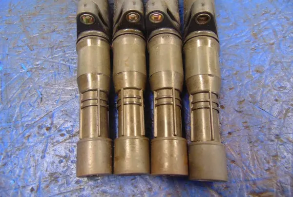 RENAULT LAGUNA II 1.8 16V Bobina de ignição 7700107177 image 3