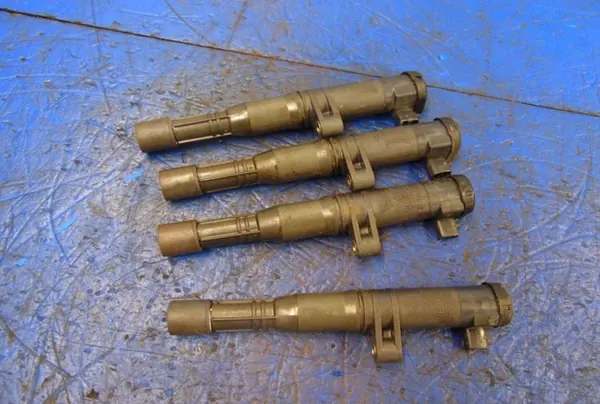 RENAULT LAGUNA II 1.8 16V Bobina de ignição 7700107177 image 8