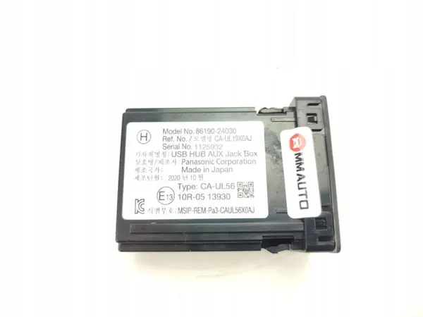 Lexus USB-aansluiting OEM 86190-24030 voor UX 250h 2018-2022 image 3