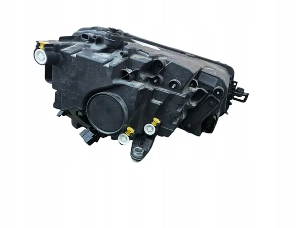 Farol esquerdo Skoda Karoq image 6