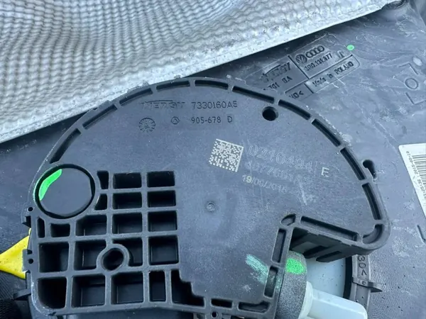 OEM 8R0131877J AdBlue-tankpompmodule voor Audi Q5 8R image 6