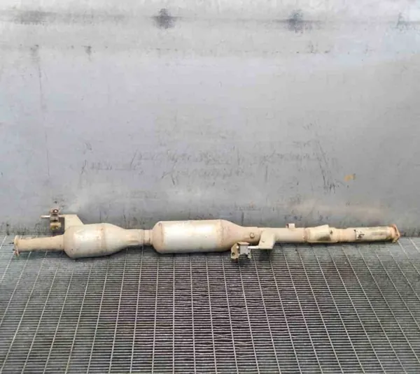 Katalysator OEM 82223067 för Nissan Navara image 2