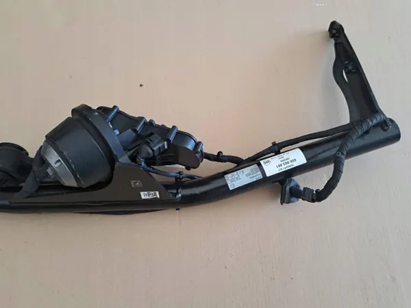 Skoda Kamiq Trekhaak OEM 658803881 - Achter Gebruikt image 4