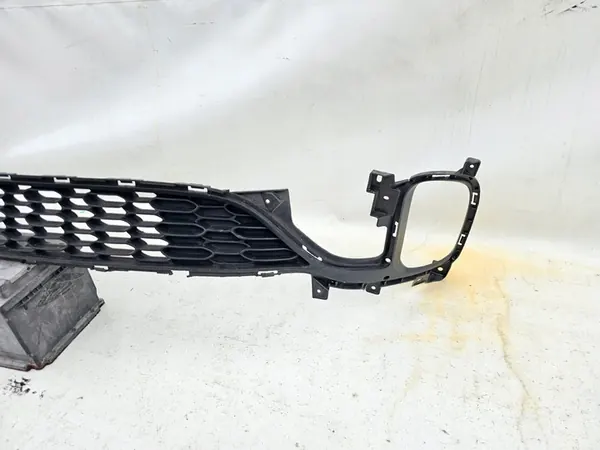 Grille de Pare-Chocs Avant Kia Carens IV 2013-2016 OEM image 5