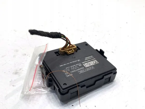 VW Passat B8 Light Module 3Q0907338C image 2