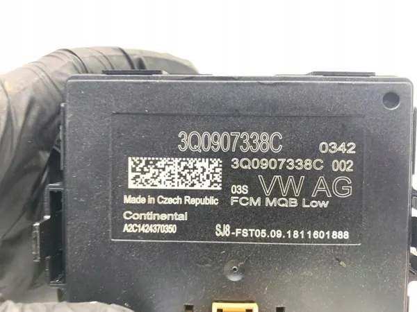 VW Passat B8 Light Module 3Q0907338C image 4