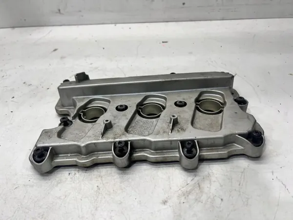 Tapa de válvulas derecha OEM 06E103472Q Audi 3.0 TFSI image 2