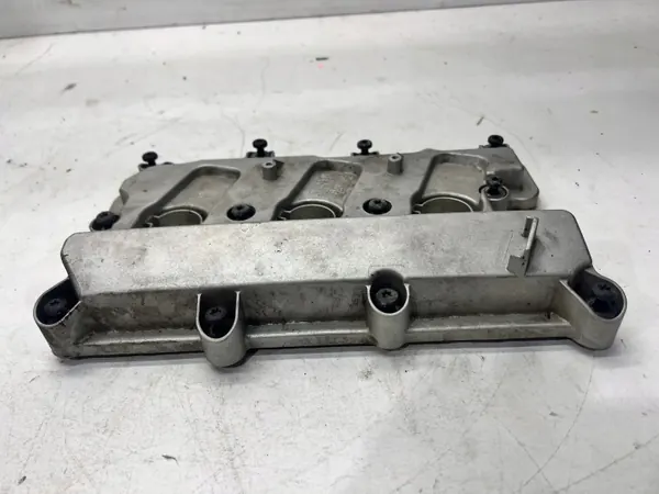 Tapa de válvulas derecha OEM 06E103472Q Audi 3.0 TFSI image 3
