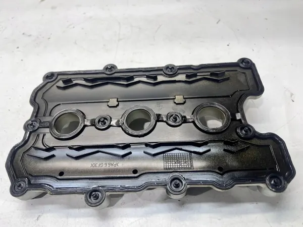 Tapa de válvulas derecha OEM 06E103472Q Audi 3.0 TFSI image 5