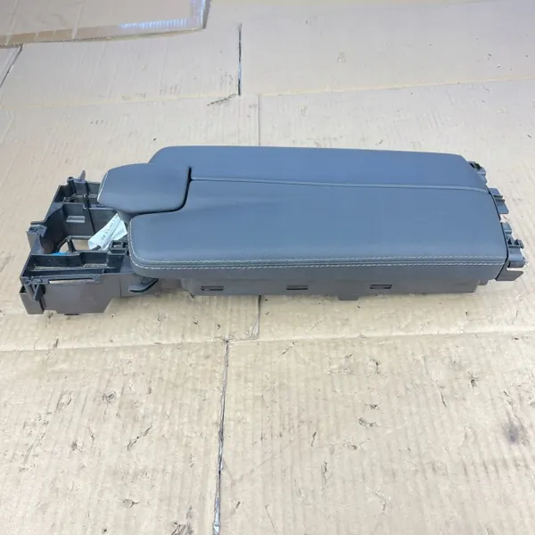 Middenarmsteun leer OEM 2125409010 Mercedes W212 image 8