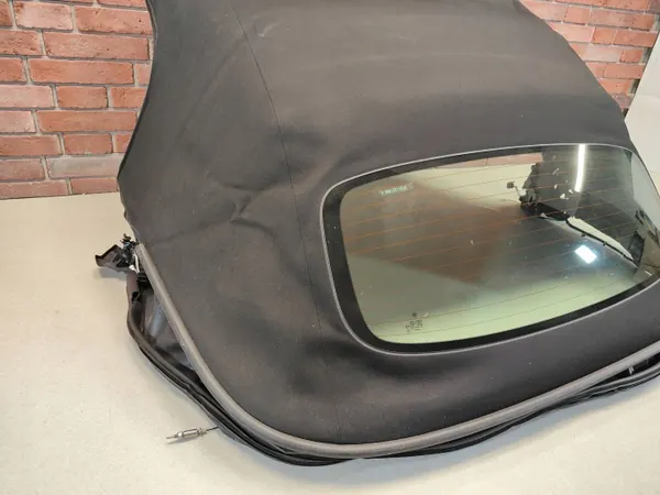 BMW Z4 G29 Taittokatto OEM 7452485 Musta image 4