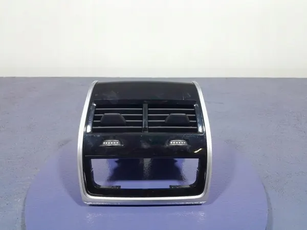 BMW X7 G07 Bakre tunnelventilationsgallret OEM 9399966 image 2