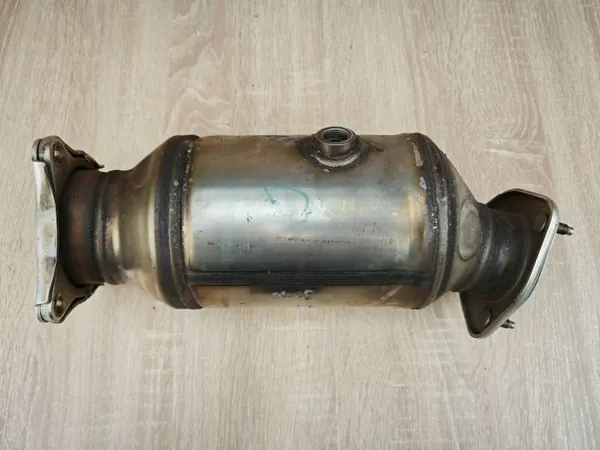 Katalysator OEM 4M0131703F für Audi A4 B9 image 2