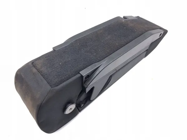 Porsche Taycan bakre armstöd OEM AMD227521 - Begagnad image 8
