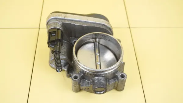 Spjällhus OEM 7516946 för BMW N52B30A 3.0L motor image 2