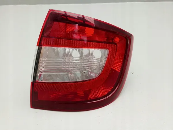 SKODA RAPID LIFT HB 2017 Luz Trasera Derecha 5JH945208 image 2