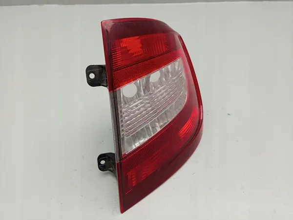 SKODA RAPID LIFT HB 2017 Luz Trasera Derecha 5JH945208 image 3