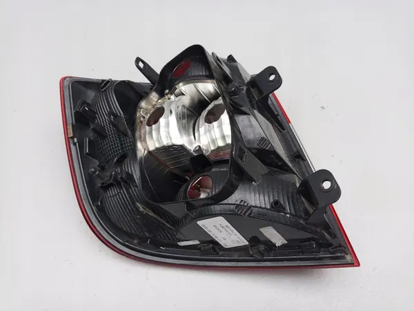 SKODA RAPID LIFT HB 2017 Luz Trasera Derecha 5JH945208 image 5