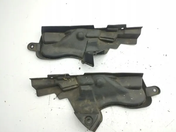 Tesla Model 3 2022 Satz Gurtabdeckung vorne OEM 164807300A image 3