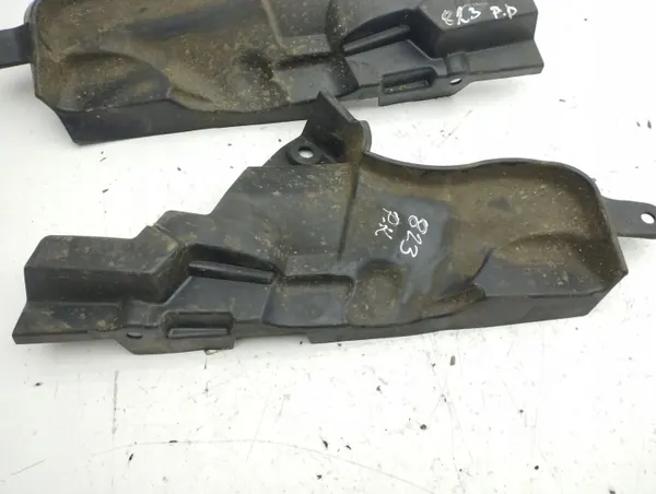 Tesla Model 3 2022 Satz Gurtabdeckung vorne OEM 164807300A image 8